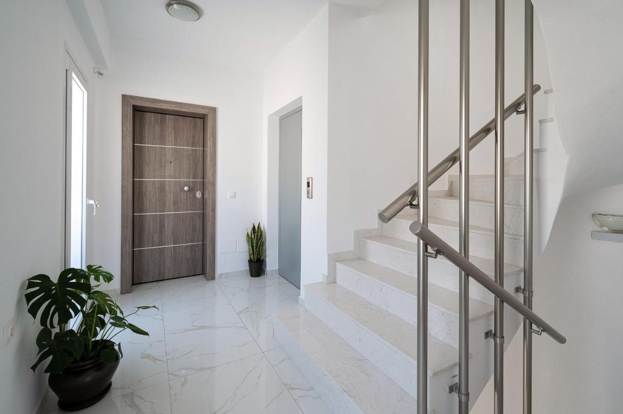 Amersa Luxury Apartments Heraklion  ภายนอก รูปภาพ
